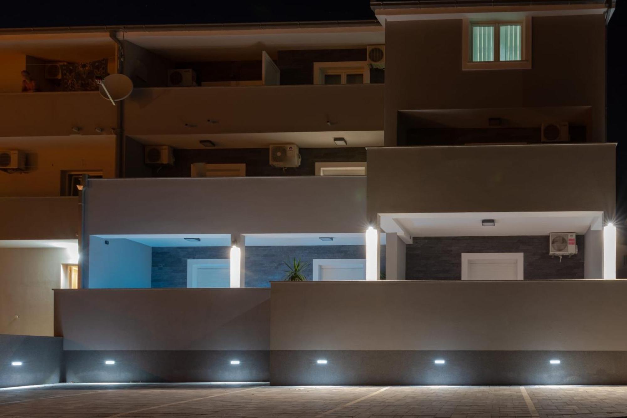 Apartments Pasalic Каштела Экстерьер фото